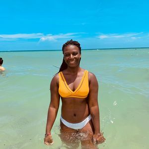 Meet your Posher, Zurielle